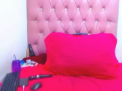 DarkGorgeous online show from October 21, 2025, 3:46 pm