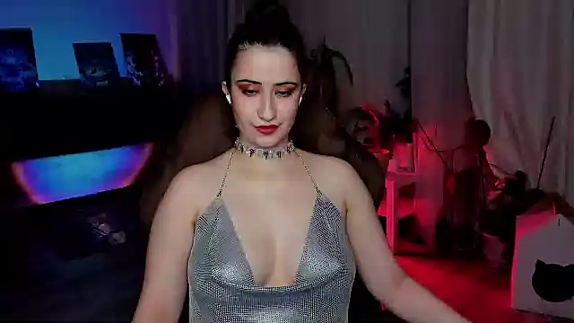 annallurings online show from March 7, 2025, 3:28 pm