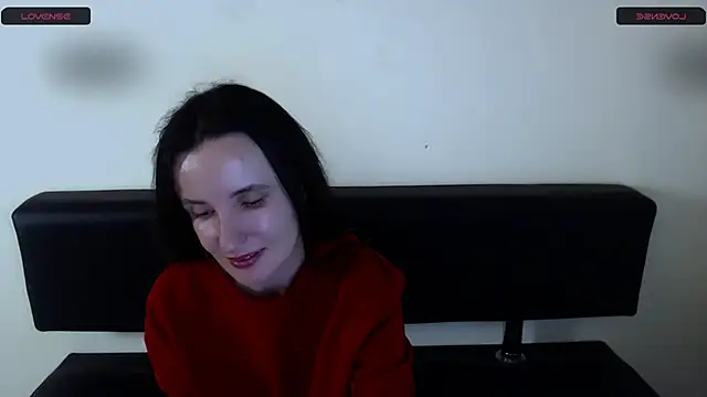 LaimaV  online show from February 25, 2026, 5:39 am