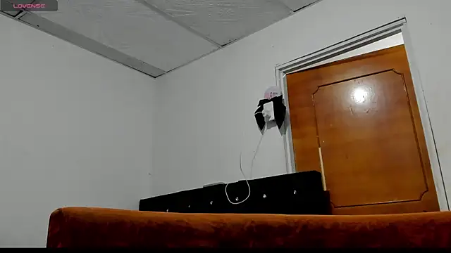 Snapshot of chloe_evanx_ chatting on December 11, 2024, 7:36 pm chloe evanx online show from December 11, 2024, 7:36 pm