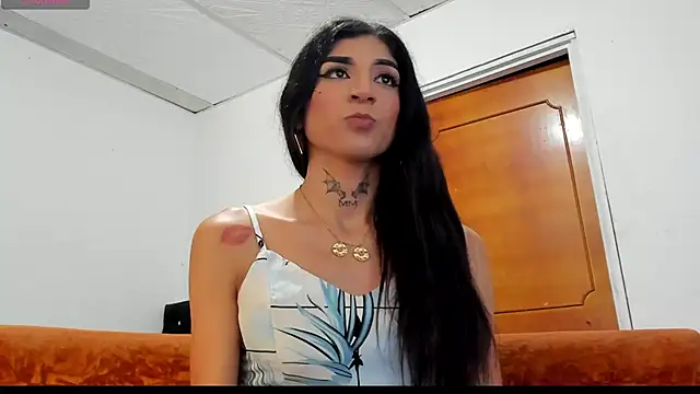 Snapshot of chloe_evanx_ chatting on December 14, 2024, 9:13 pm chloe evanx online show from December 14, 2024, 9:13 pm