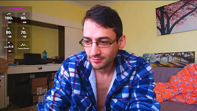 Snapshot of HungEddy chatting on February 28, 2026, 11:33 am HungEddy online show from February 28, 2026, 11:33 am