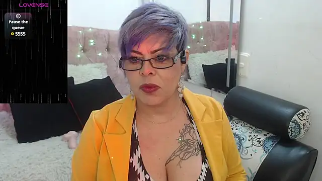 Snapshot of Grecia_Horny chatting on January 7, 2025, 12:52 pm Grecia Horny online show from January 7, 2025, 12:52 pm