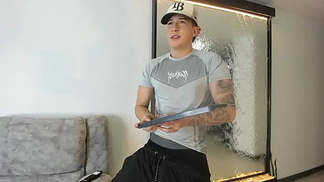 Snapshot of emmanuel_scor chatting on October 17, 2025, 5:15 pm emmanuel scor online show from October 17, 2025, 5:15 pm