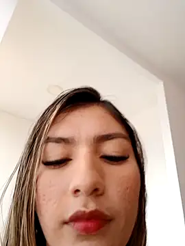 GIRL DONCELLA online show from March 19, 2025, 9:27 pm