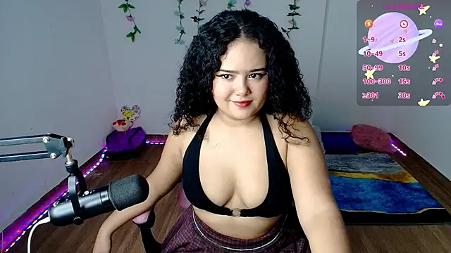 Dulce Julietha online show from February 20, 2025, 5:51 pm