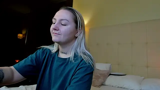 Debbie Taylor online show from October 17, 2025, 4:53 pm