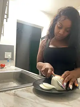 miamiworld online show from November 12, 2025, 11:14 pm