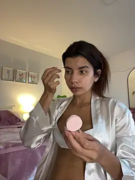 Snapshot of adop_me__ chatting on February 15, 2026, 10:06 pm adop me online show from February 15, 2026, 10:06 pm