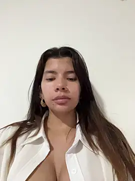 Snapshot of adop_me__ chatting on March 4, 2026, 11:00 pm adop me online show from March 4, 2026, 11:00 pm