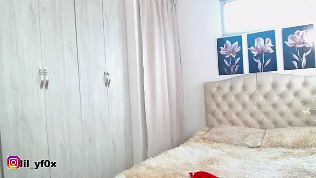 Snapshot of lily_f00x chatting on November 19, 2025, 12:38 pm lily f00x online show from November 19, 2025, 12:38 pm