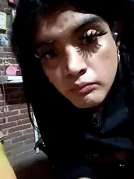 Snapshot of yovana13 chatting on November 24, 2025, 1:11 pm yovana13 online show from November 24, 2025, 1:11 pm