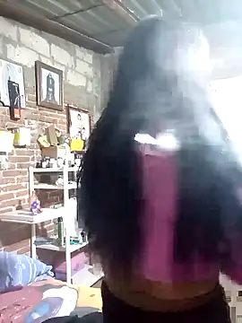 Snapshot of yovana13 chatting on November 25, 2025, 6:24 am yovana13 online show from November 25, 2025, 6:24 am