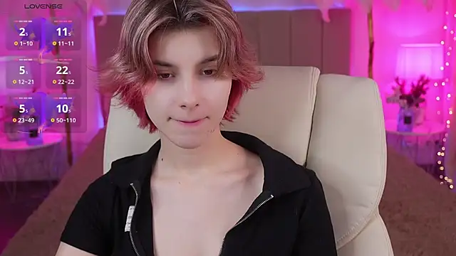 Snapshot of HaylaAmber chatting on December 11, 2024, 1:49 pm HaylaAmber online show from December 11, 2024, 1:49 pm