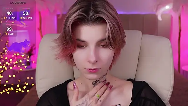 Snapshot of HaylaAmber chatting on December 19, 2024, 1:51 pm HaylaAmber online show from December 19, 2024, 1:51 pm