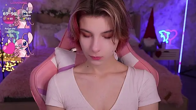 Snapshot of HaylaAmber chatting on January 4, 2025, 6:41 am HaylaAmber online show from January 4, 2025, 6:41 am