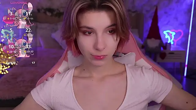 Snapshot of HaylaAmber chatting on January 4, 2025, 9:43 am HaylaAmber online show from January 4, 2025, 9:43 am