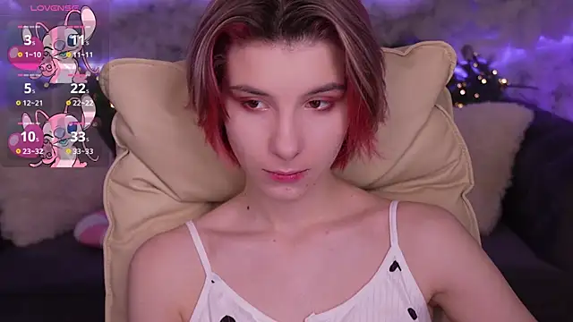 Snapshot of HaylaAmber chatting on January 15, 2025, 6:54 am HaylaAmber online show from January 15, 2025, 6:54 am