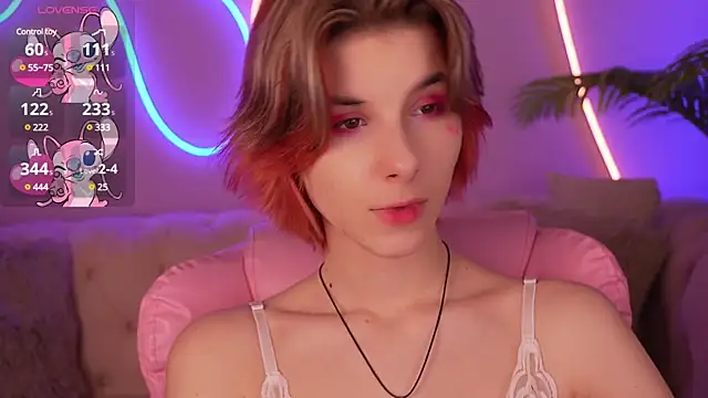 Snapshot of HaylaAmber chatting on February 14, 2025, 8:05 pm HaylaAmber online show from February 14, 2025, 8:05 pm