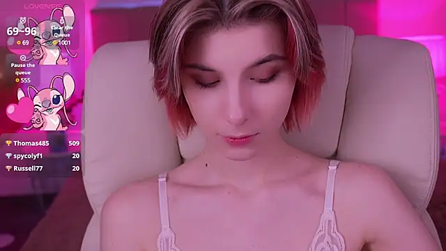 Snapshot of HaylaAmber chatting on February 16, 2025, 10:21 am HaylaAmber online show from February 16, 2025, 10:21 am