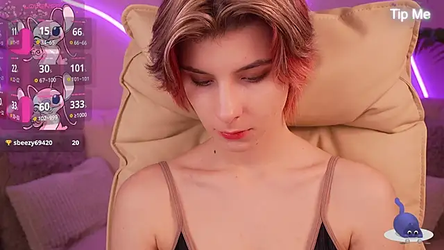 Snapshot of HaylaAmber chatting on March 10, 2025, 11:16 pm HaylaAmber online show from March 10, 2025, 11:16 pm