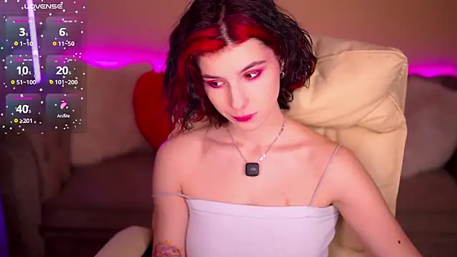 Snapshot of HaylaAmber chatting on March 25, 2026, 2:01 pm HaylaAmber online show from March 25, 2026, 2:01 pm