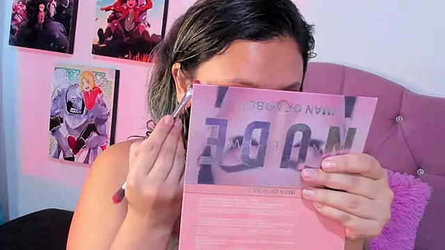 Mila nixon02 online show from September 18, 2025, 4:53 pm