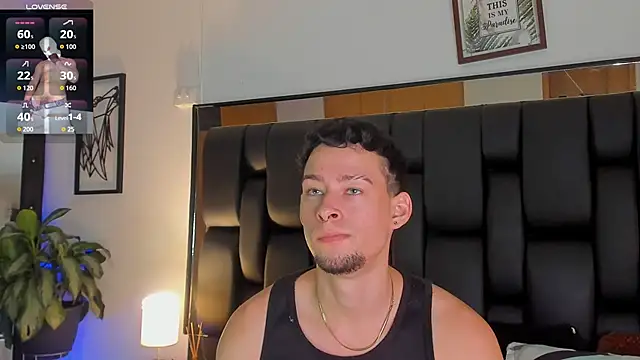 JadeSmiith  online show from October 13, 2025, 10:32 pm