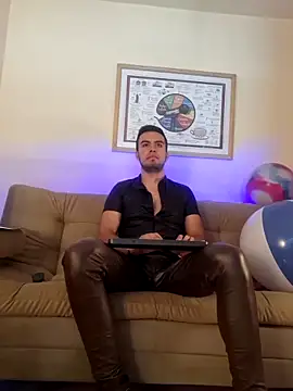 Snapshot of bradley_colt chatting on January 15, 2025, 8:26 pm bradley colt online show from January 15, 2025, 8:26 pm