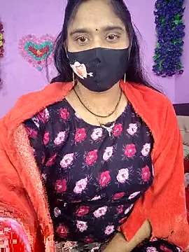 Hot Maleka online show from November 29, 2025, 3:59 pm