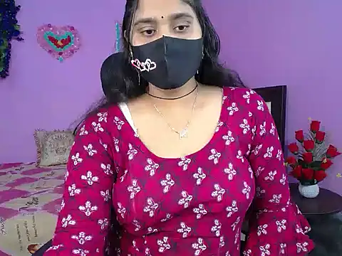 Hot Maleka online show from March 3, 2026, 4:46 pm