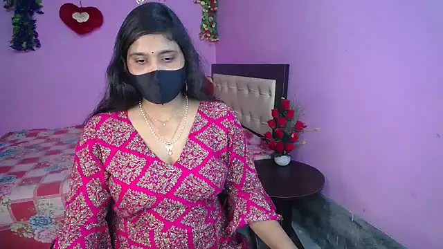 Hot Maleka online show from June 3, 2026, 5:07 pm