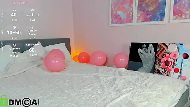 Snapshot of Sara_Robinson chatting on December 3, 2025, 3:03 am Sara Robinson online show from December 3, 2025, 3:03 am