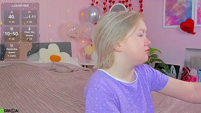 Snapshot of Sara_Robinson chatting on February 24, 2026, 3:04 am Sara Robinson online show from February 24, 2026, 3:04 am