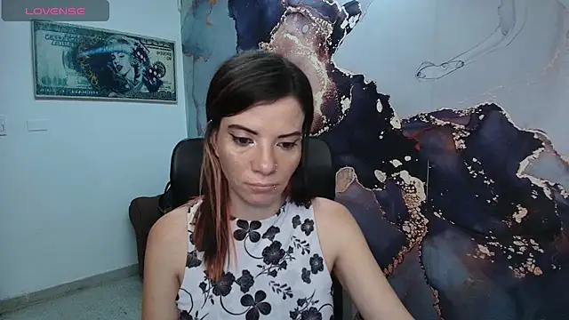 DanaaRey online show from September 19, 2025, 11:33 am