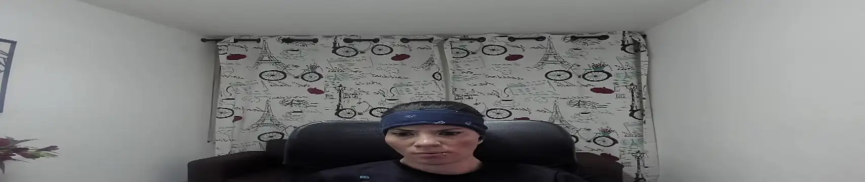 DanaaRey online show from October 16, 2025, 5:25 pm