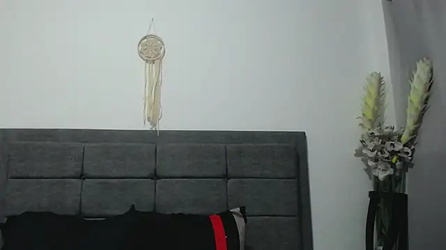 Snapshot of Vicky_Love_ chatting on February 18, 2025, 10:49 am Vicky Love online show from February 18, 2025, 10:49 am