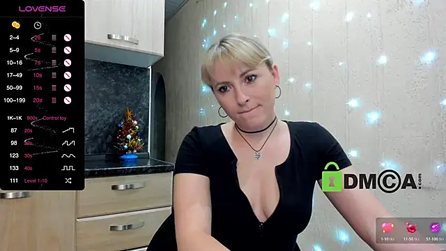 Snapshot of Smoorodinkaa chatting on January 10, 2025, 6:20 am Smoorodinkaa online show from January 10, 2025, 6:20 am
