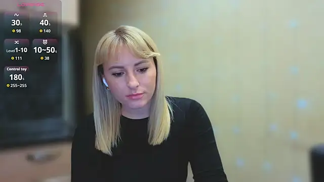 Snapshot of Smoorodinkaa chatting on November 16, 2025, 8:47 pm Smoorodinkaa online show from November 16, 2025, 8:47 pm