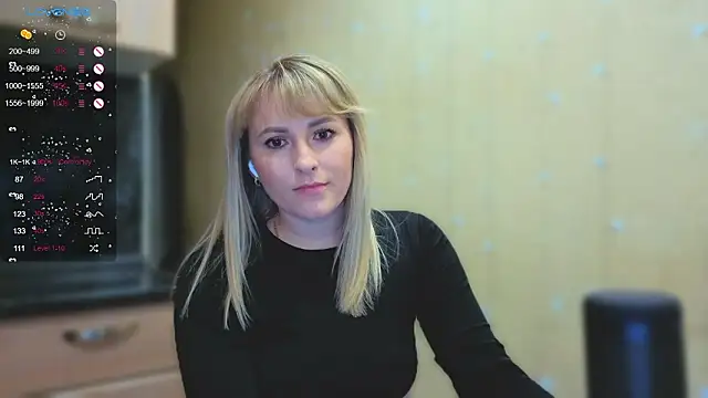 Snapshot of Smoorodinkaa chatting on February 3, 2026, 8:47 pm Smoorodinkaa online show from February 3, 2026, 8:47 pm