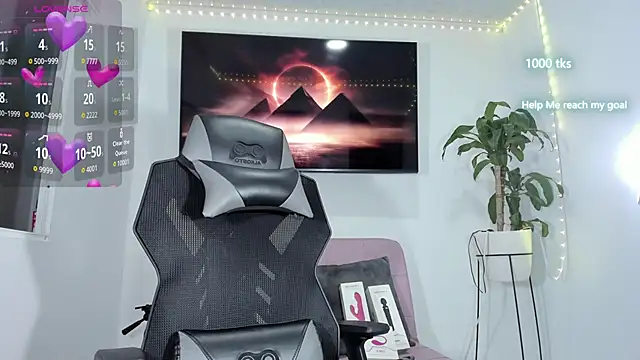 emily palmeer online show from December 2, 2025, 9:47 am