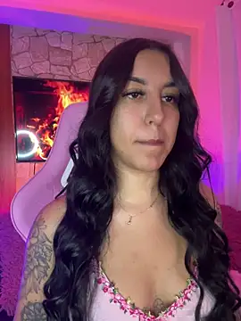 Snapshot of Tamara_Roberts1 chatting on February 8, 2026, 3:32 am Tamara Roberts1 online show from February 8, 2026, 3:32 am