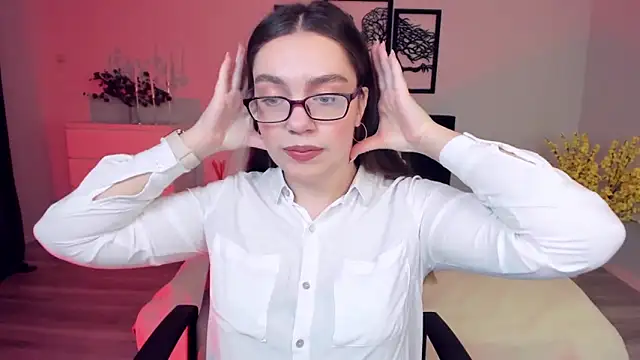 Snapshot of DaniellaLovely chatting on December 4, 2024, 11:19 am DaniellaLovely online show from December 4, 2024, 11:19 am