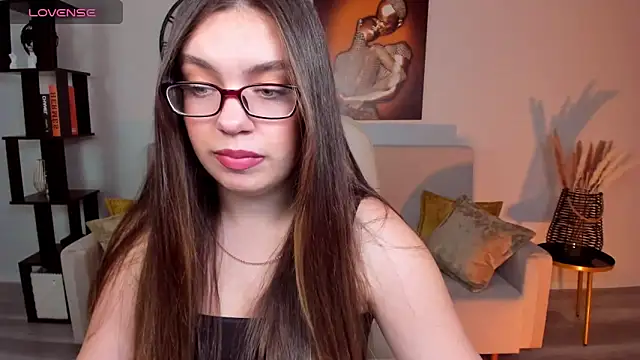 Snapshot of DaniellaLovely chatting on December 5, 2024, 2:33 pm DaniellaLovely online show from December 5, 2024, 2:33 pm