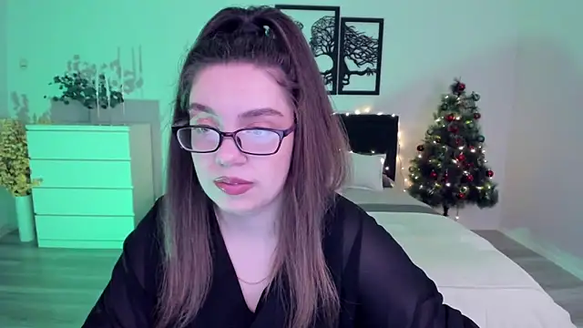 Snapshot of DaniellaLovely chatting on December 11, 2024, 11:08 am DaniellaLovely online show from December 11, 2024, 11:08 am