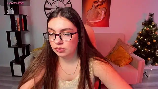 Snapshot of DaniellaLovely chatting on December 13, 2024, 1:22 pm DaniellaLovely online show from December 13, 2024, 1:22 pm