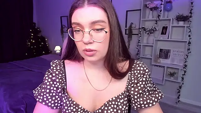 Snapshot of DaniellaLovely chatting on January 5, 2025, 8:32 am DaniellaLovely online show from January 5, 2025, 8:32 am