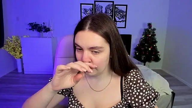 Snapshot of DaniellaLovely chatting on January 10, 2025, 2:23 pm DaniellaLovely online show from January 10, 2025, 2:23 pm