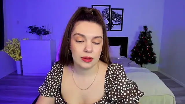 Snapshot of DaniellaLovely chatting on January 12, 2025, 10:56 am DaniellaLovely online show from January 12, 2025, 10:56 am