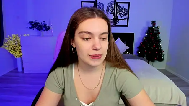 Snapshot of DaniellaLovely chatting on January 21, 2025, 11:03 am DaniellaLovely online show from January 21, 2025, 11:03 am